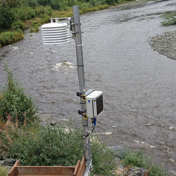 D505 data logger and air temperature sensor installation at Cook Inlet Watershed Stream